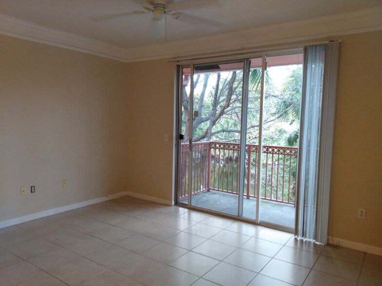 Building Photo - 1 Alta Meadows Ln