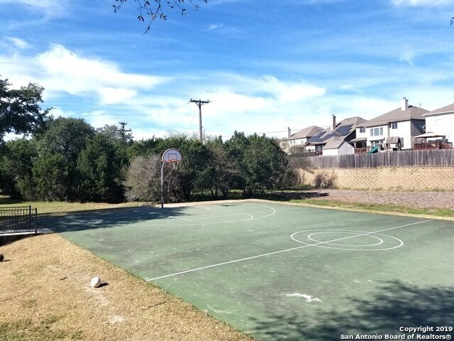 Building Photo - 3 Bedroom in The Point @ Bulverde Village