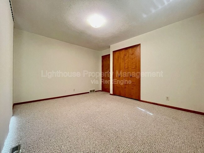Building Photo - 16548 Taft Rd