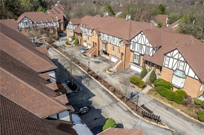 Building Photo - 302 Kingsberry Cir