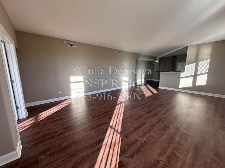 Building Photo - 1 Itasca Pl
