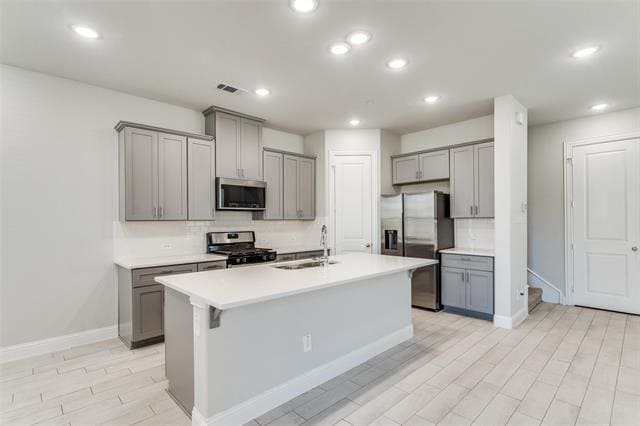 Building Photo - 515 Sequoia St