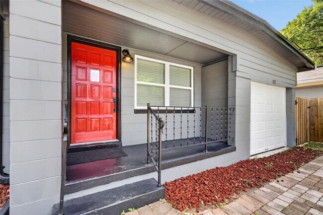 Building Photo - 1317 Cloverlawn Ave