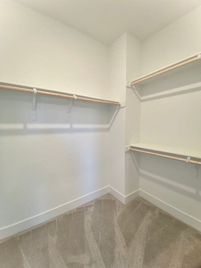 Building Photo - Gorgeous Townhome in Fremont's Niles Neigh...