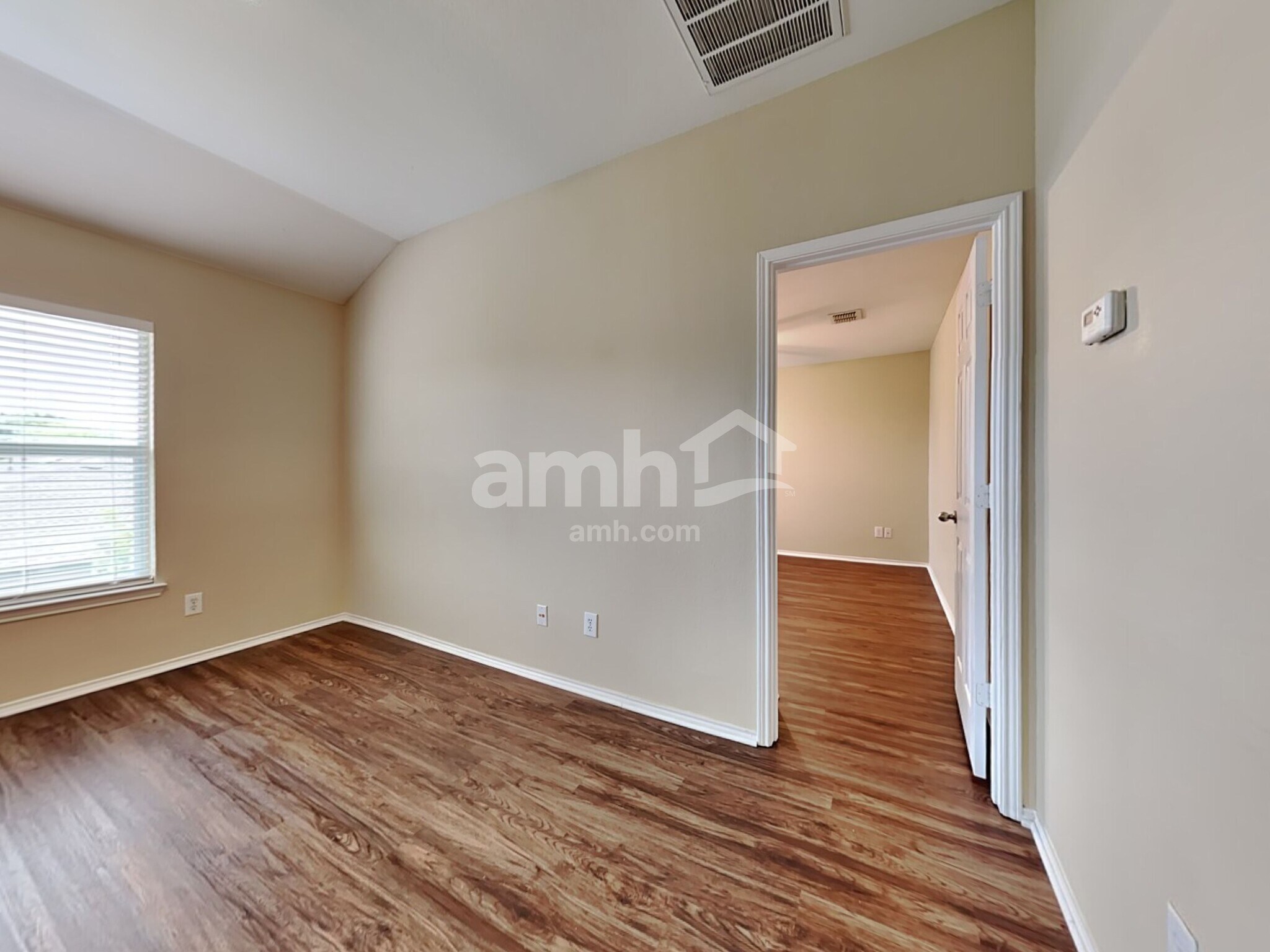 Building Photo - 324 Bayberry Dr