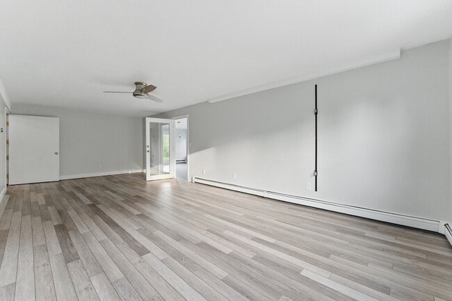 Building Photo - 121 Indian Meadow Dr