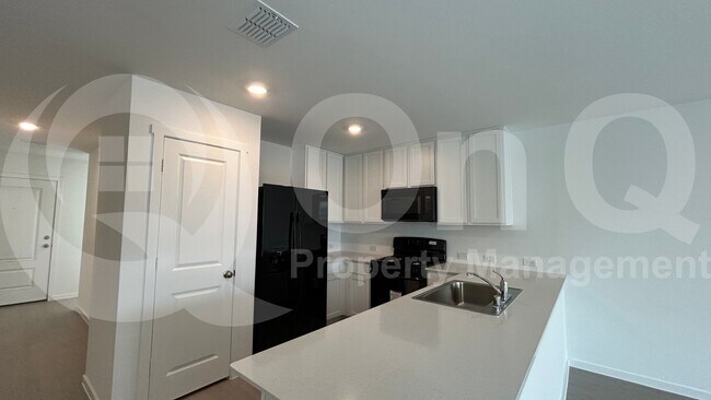 Building Photo - 3116 Tokara St