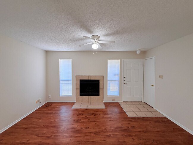 Building Photo - 2303 Whitlow Cove