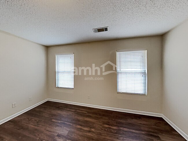 Building Photo - 209 Signet Ct