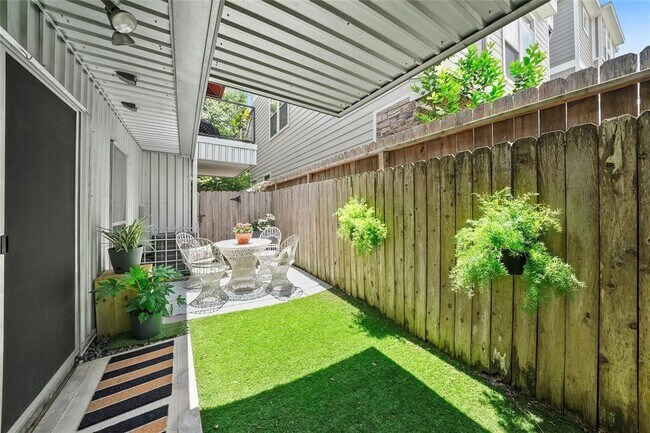 Building Photo - 6140 Grand Blvd