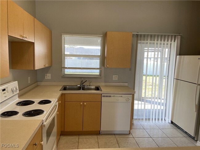 Building Photo - 4543 20th St SW