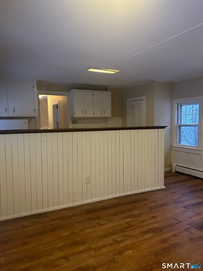 Building Photo - 673 Lovely St