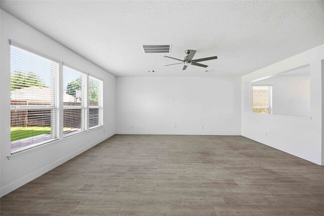 Building Photo - 20623 Pioneer Oak Ln
