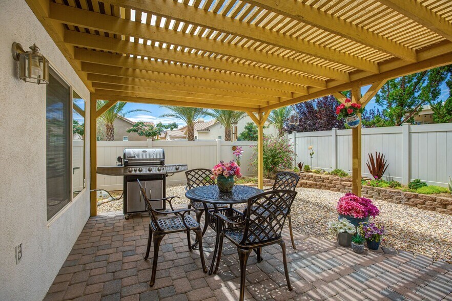 Building Photo - 7397 Village Way