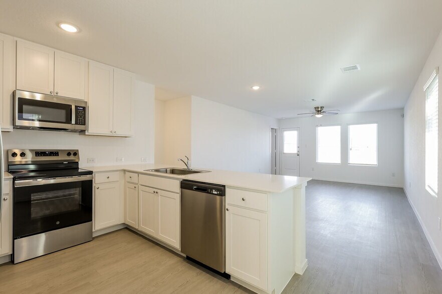 Building Photo - 522 Chevre Rd