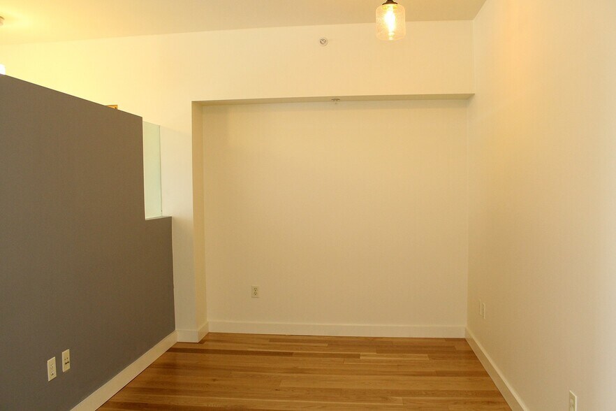 Building Photo - 3601 S River Pkwy