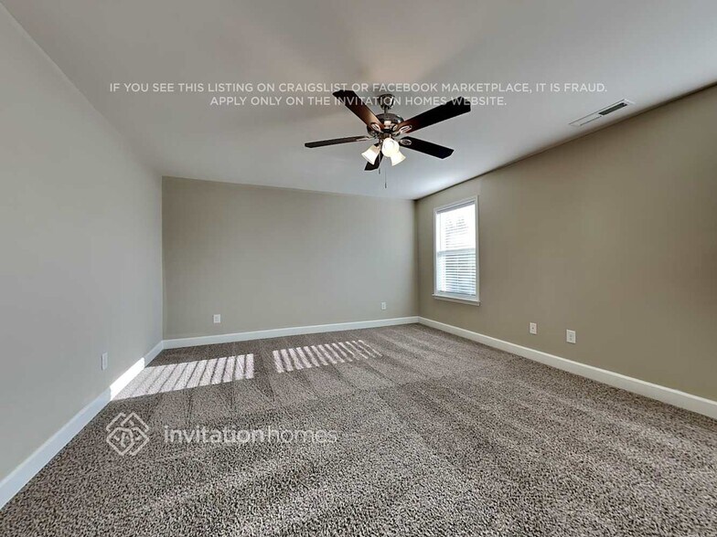 Building Photo - 1019 Sweet Gale Dr