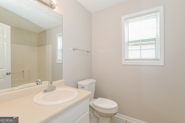 Building Photo - 2737 Glendale Dr