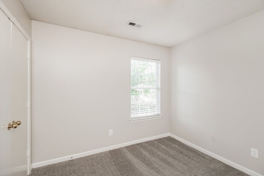 Building Photo - 5321 Padstow Ct