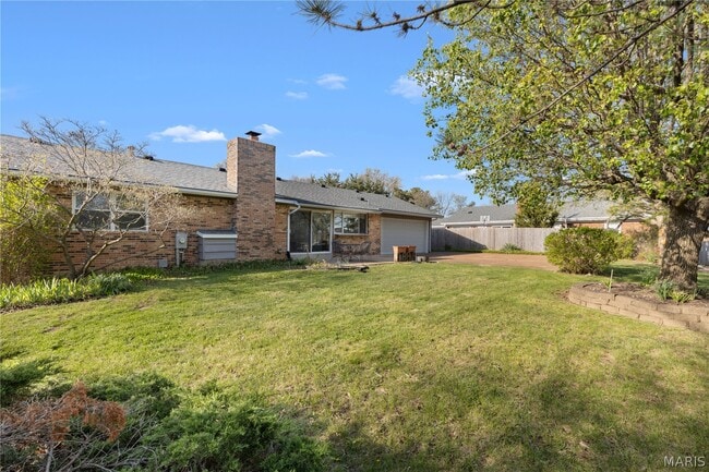 Building Photo - 606 Rue Montand Dr