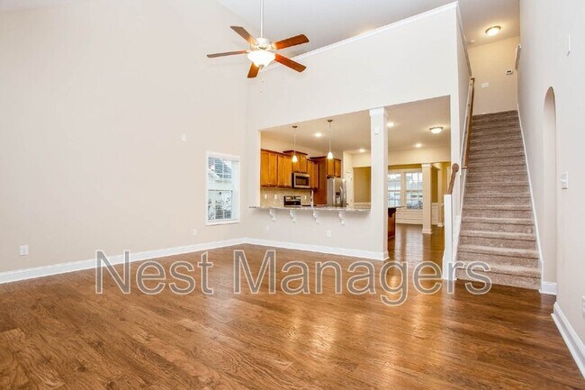 Building Photo - 674 Stonebriar Ave