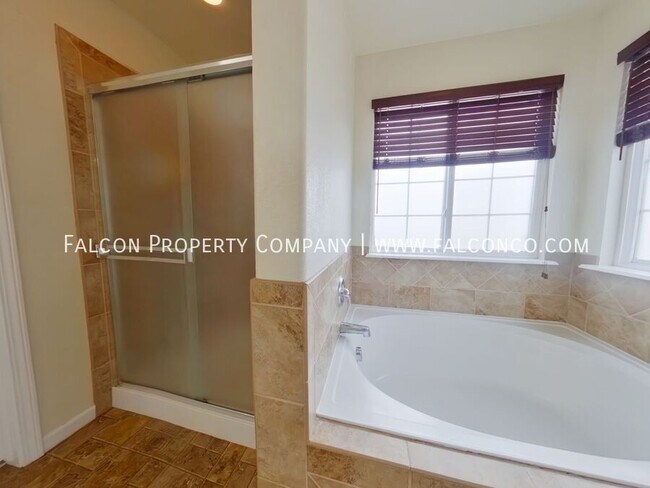 Building Photo - 7609 Sun Prairie Dr