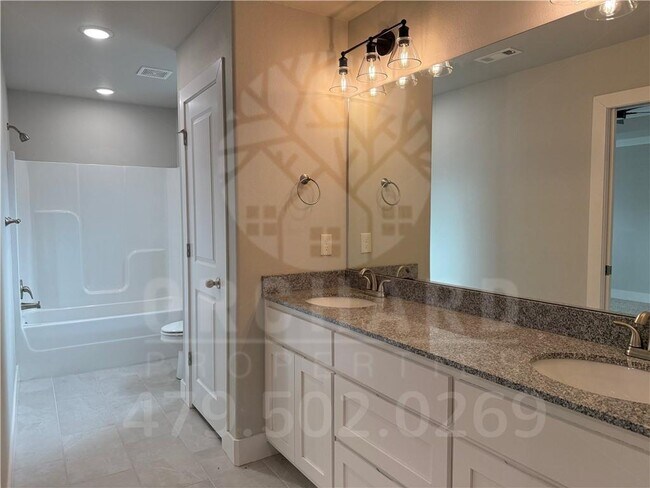 Building Photo - 34 Dirleton Dr