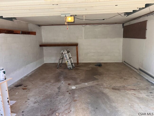 Building Photo - 120-122 Berkey Dr