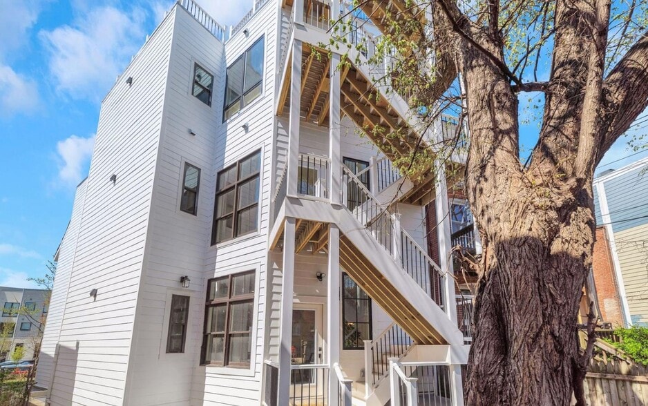 Building Photo - 3905 Kansas Ave NW