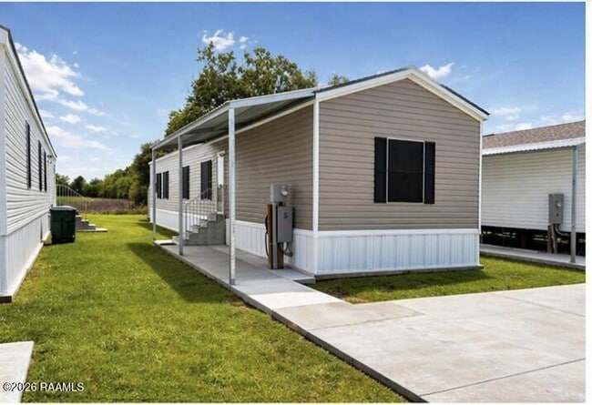 Building Photo - 13197 LA-92