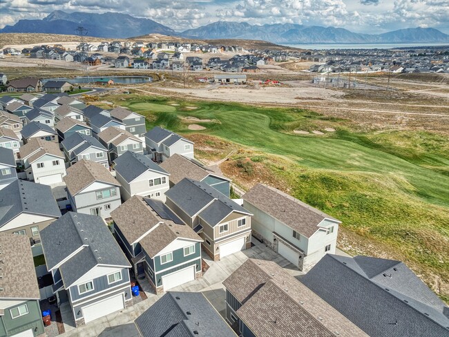 Building Photo - 8636 N Cypress Alley