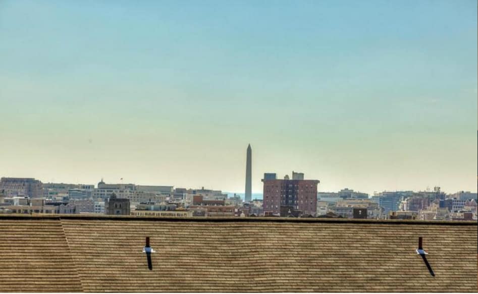 Building Photo - 1640 Beekman Pl NW