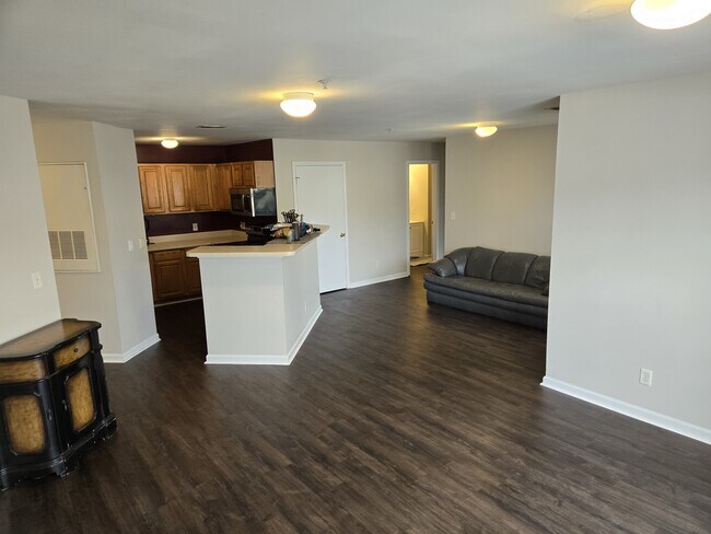 Building Photo - 9749 Campus Walk Ln