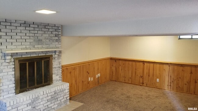 Building Photo - 2530 Saint John Ct