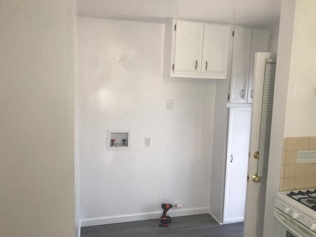 Building Photo - Beautifully remodeled 2 bed/2 bath home in...