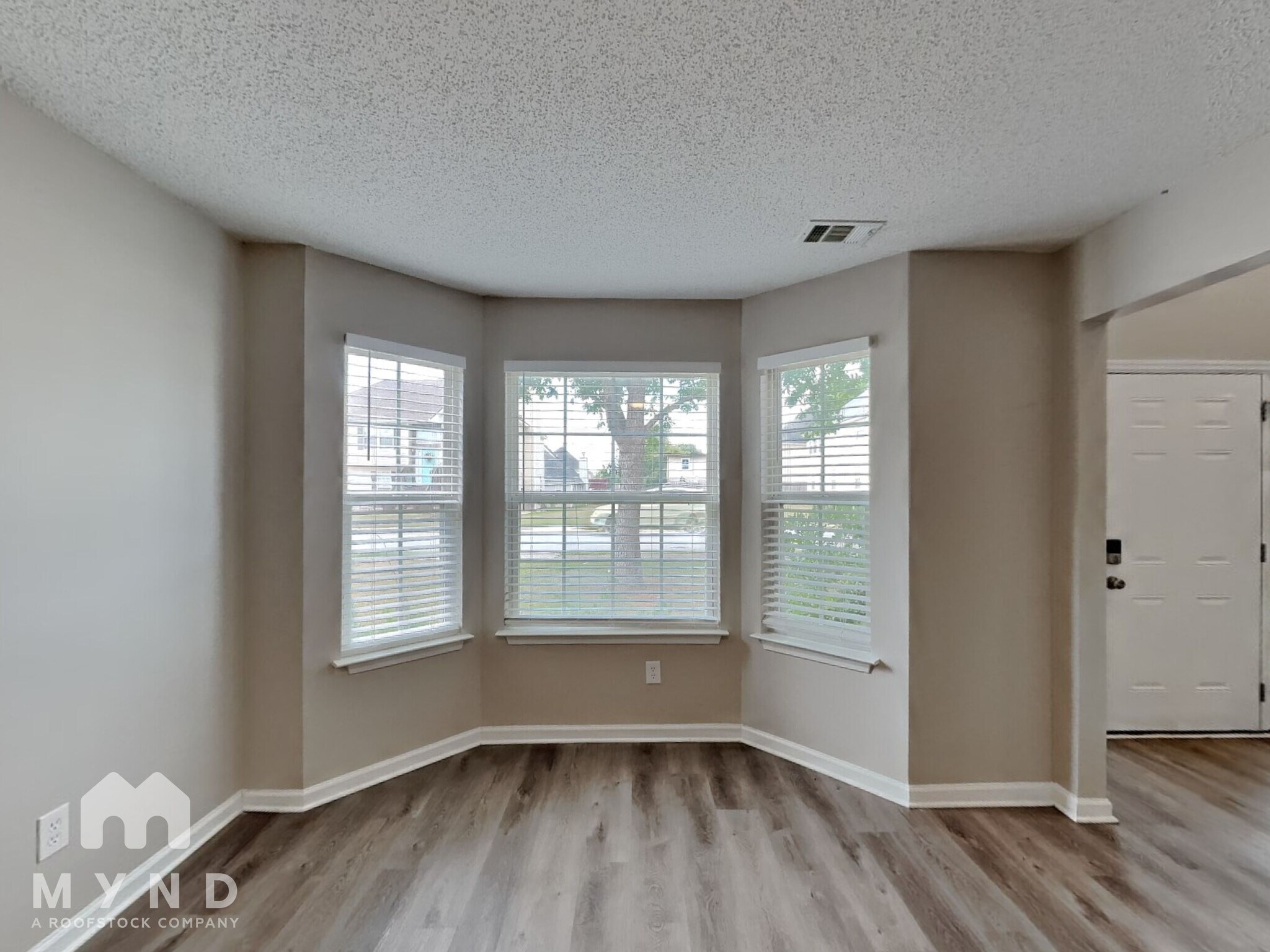 Building Photo - 11640 Registry Blvd