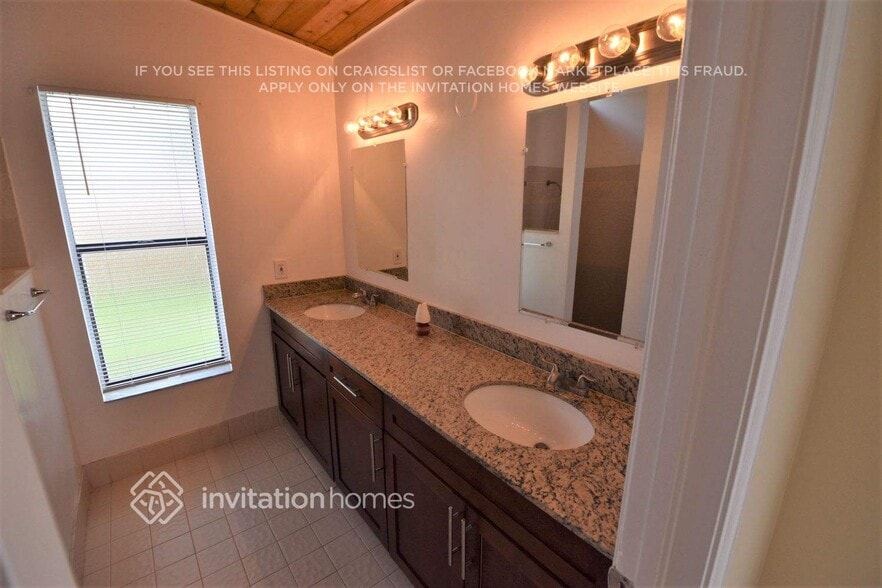 Building Photo - 1673 NW 97th Terrace