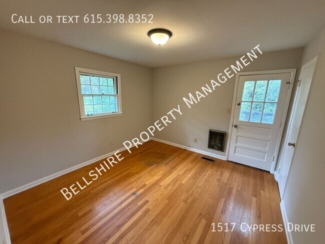 Building Photo - 1517 Cypress Dr