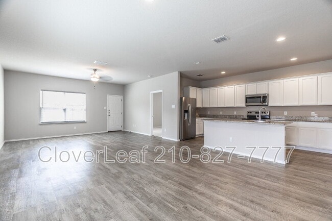 Building Photo - 13040 Heathers Sun