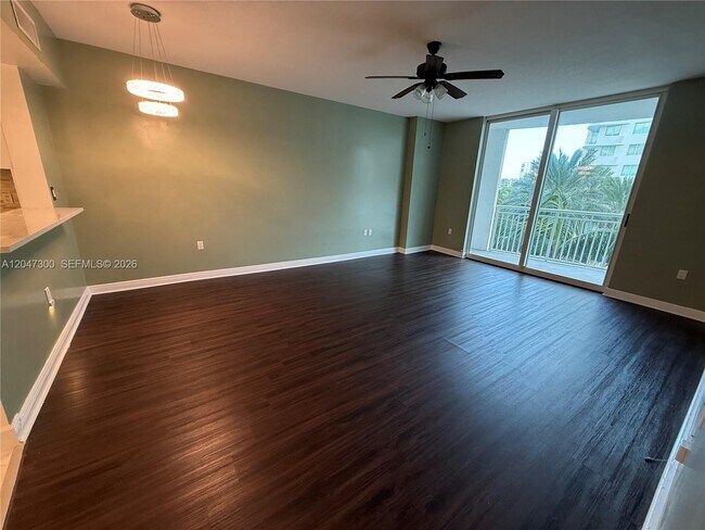 Building Photo - 1745 E Hallandale Beach Blvd