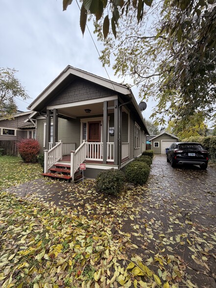 Primary Photo - 1316 Northeast Killingsworth Street