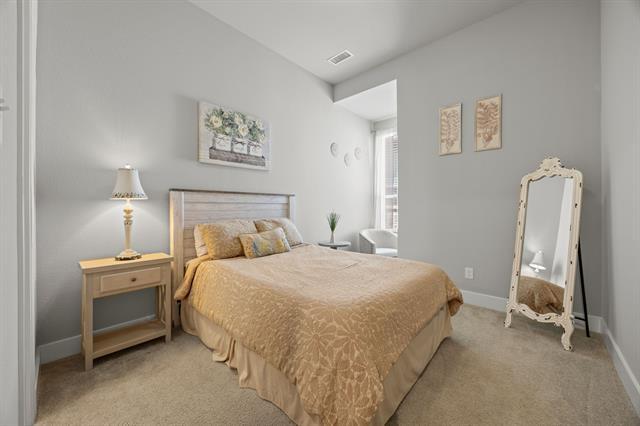 Building Photo - 9424 Excursion Dr