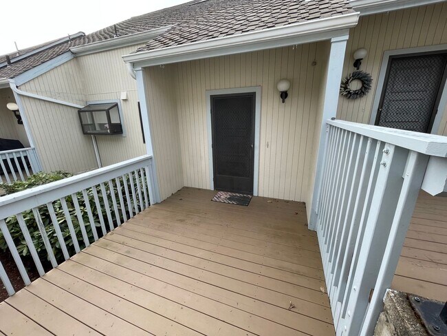 Building Photo - Payd27