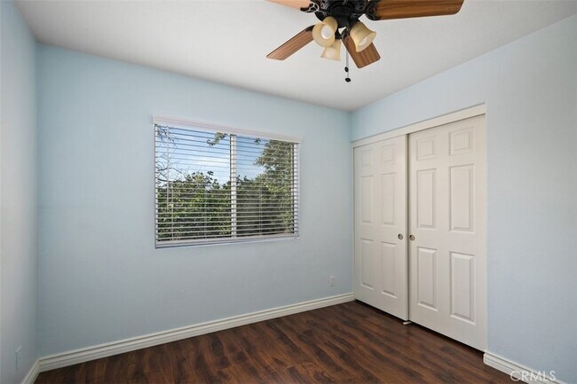 Building Photo - 9 Acorn Ridge