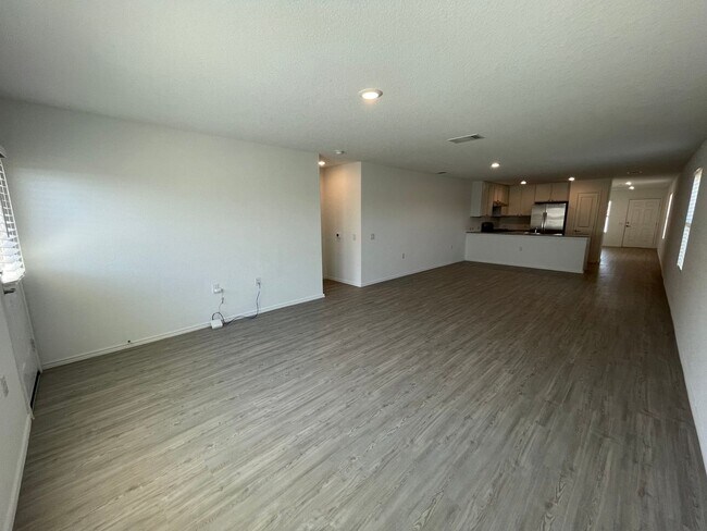 Building Photo - Beautiful 4 bedroom, 2 bathroom Home in Vida near Texas A&M San Antonio!