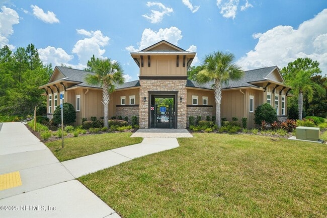 Building Photo - 633 Seville Pkwy