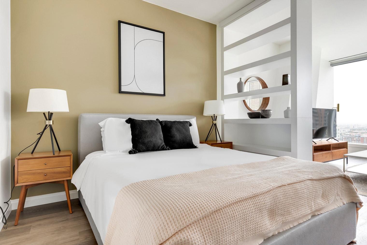 Building Photo - 1000 S Michigan Ave