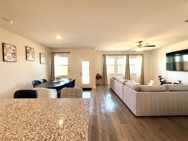 Building Photo - 7212 Seton Pl