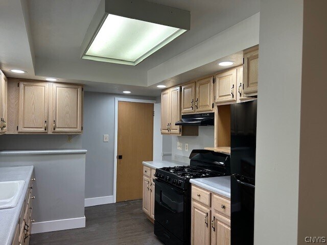 Building Photo - 210 W Matson Ave