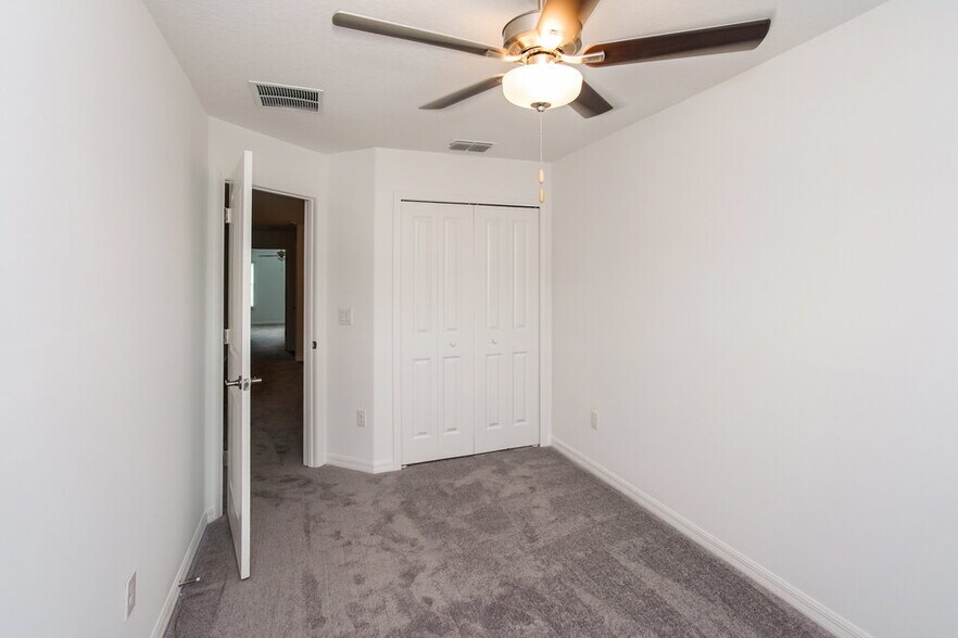 Building Photo - 2141 Great Sapphire Ln